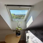 Lägenhet Spacious Loft In Trendy Area