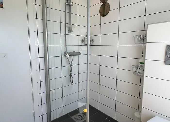 Spacious Loft In Trendy Area Leilighet