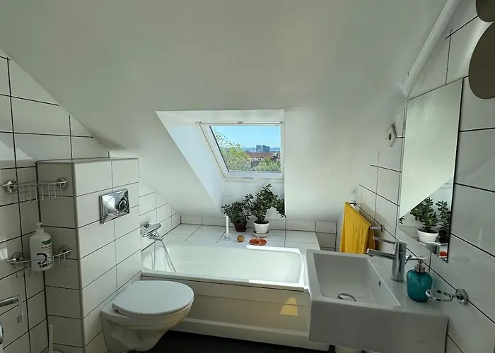 Leilighet Spacious Loft In Trendy Area *