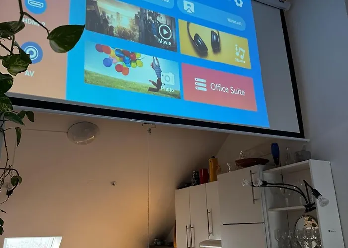 Spacious Loft In Trendy Area Leilighet *