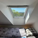 Spacious Loft In Trendy Area Leilighet