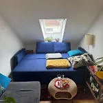 Spacious Loft In Trendy Area Leilighet